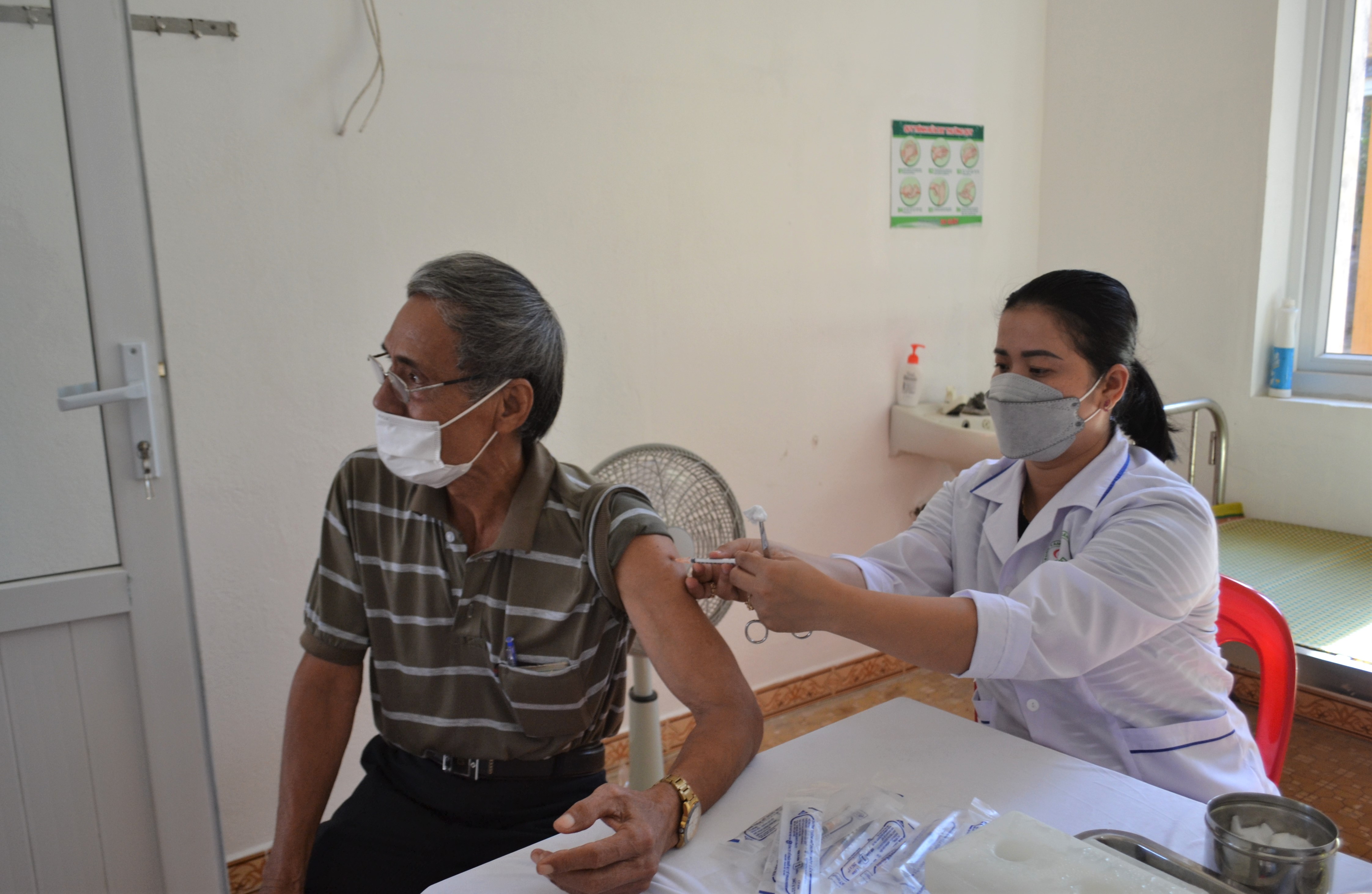 Lý Sơn đẩy mạnh chiến dịch tiêm vắc xin phòng Covid-19