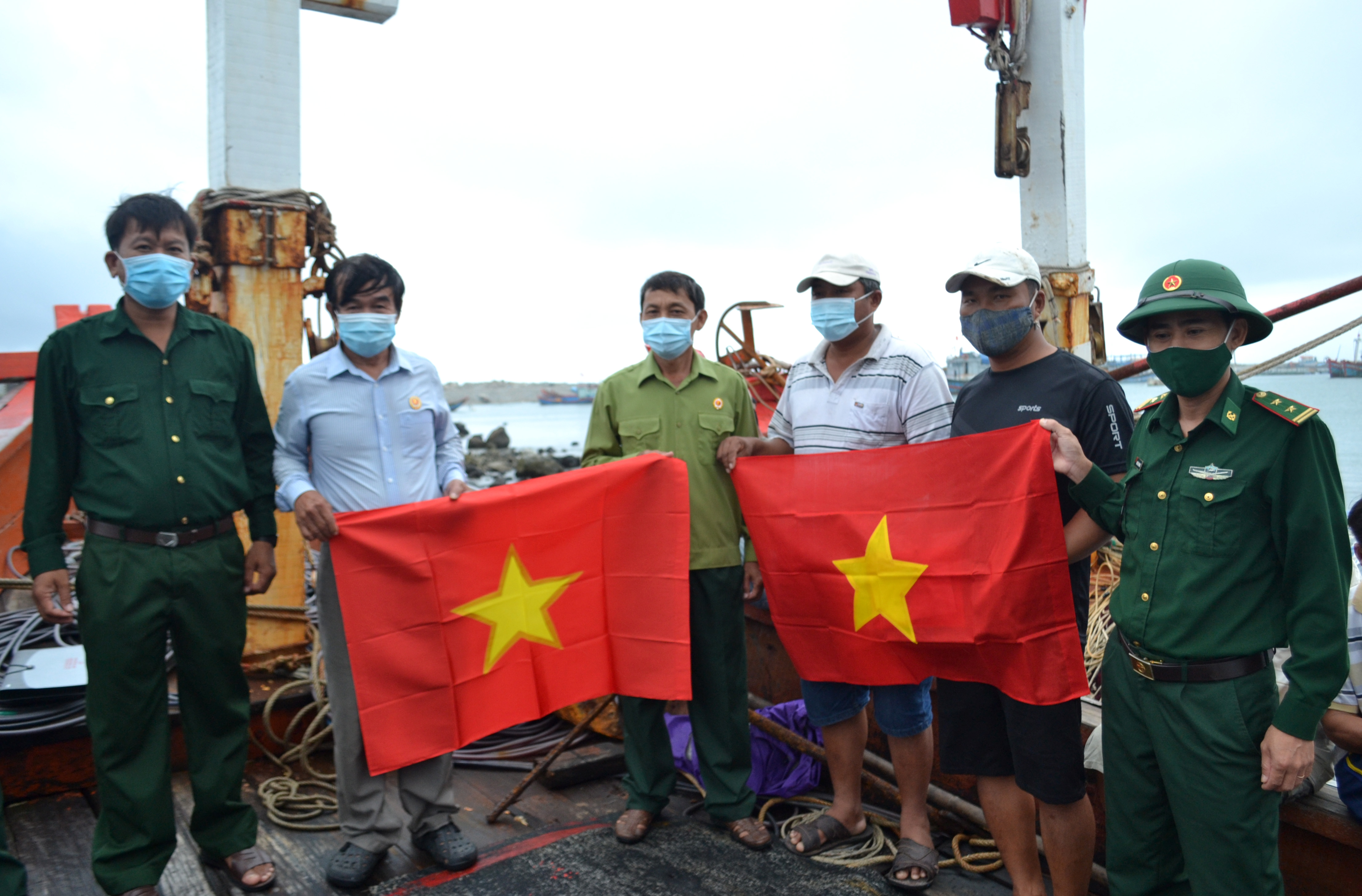 Lý Sơn: Tuyên tuyền để ngư dân không vi phạm pháp luật trên biển