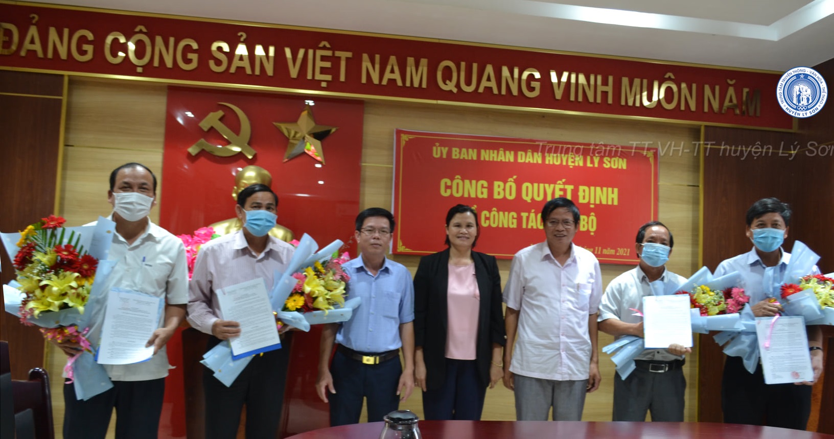 Lý Sơn: Công bố các Quyết định của Chủ tịch UBND huyện về công tác cán bộ