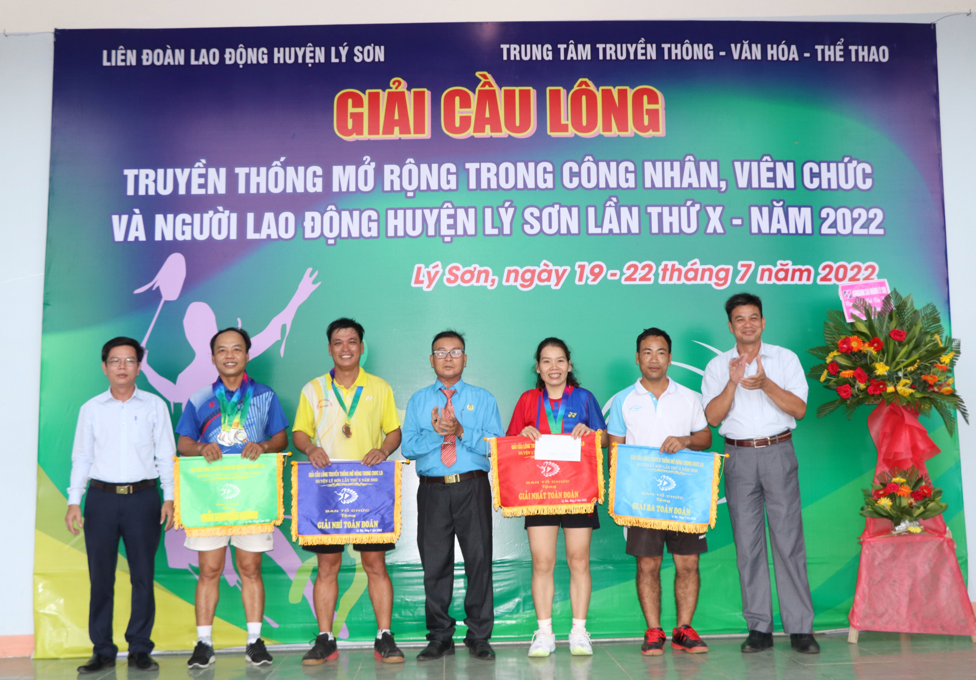 Bế mạc giải Cầu lông công nhân, viên chức và người lao động huyện Lý Sơn