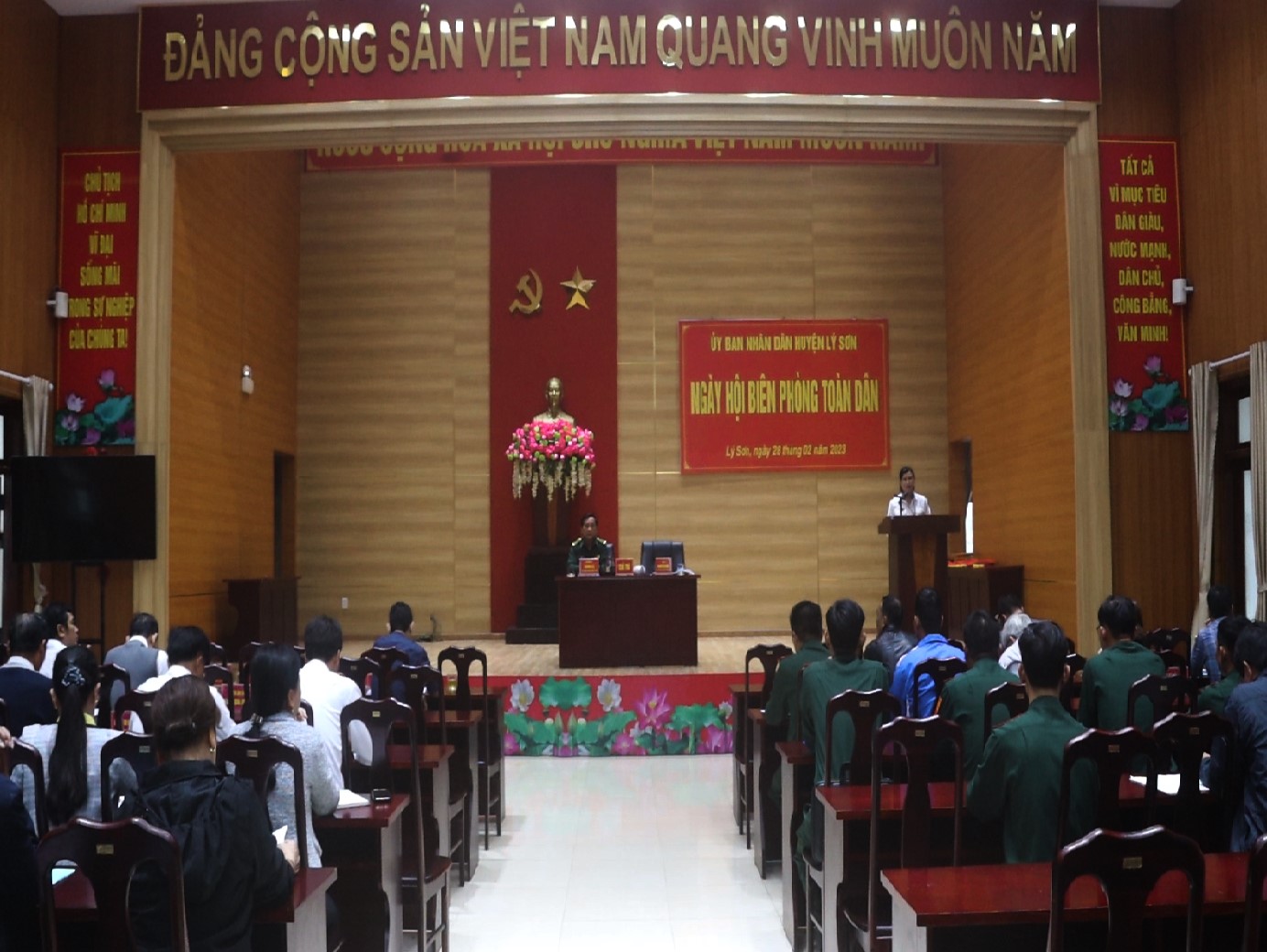 Huyện Lý Sơn đã tổ chức Ngày hội Biên phòng toàn dân