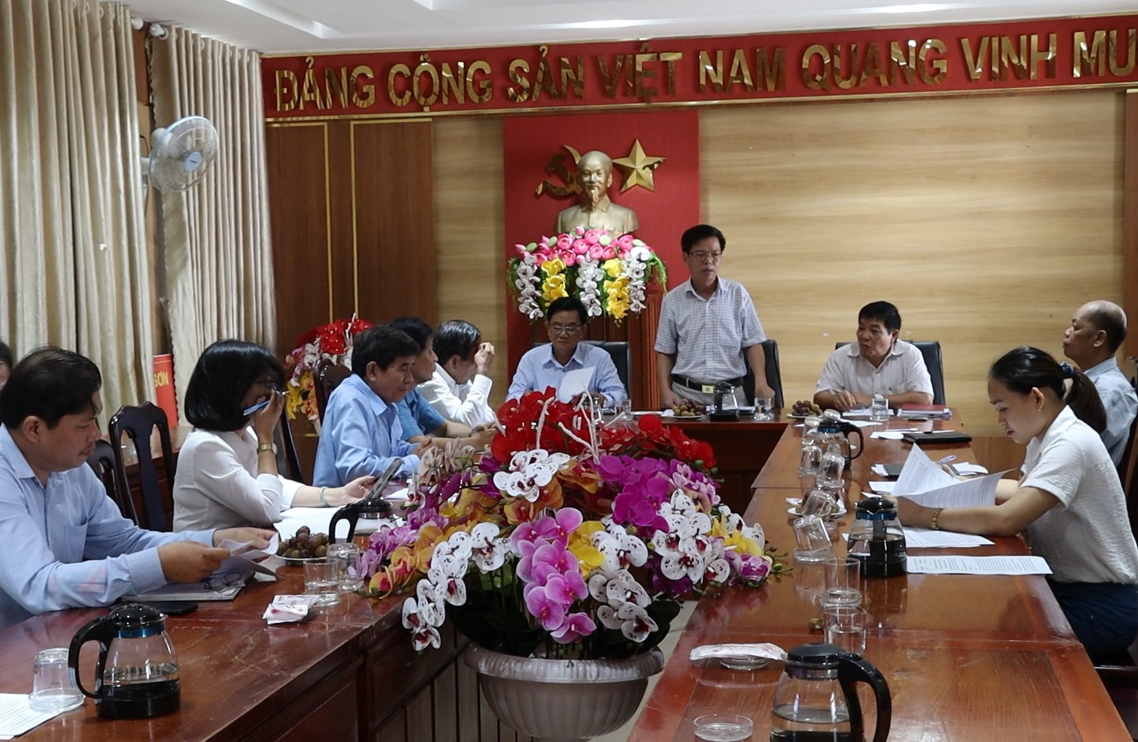Hội Khuyến học tỉnh Quảng Ngãi làm việc với UBND huyện Lý Sơn về công tác Khuyến học, khuyến tài