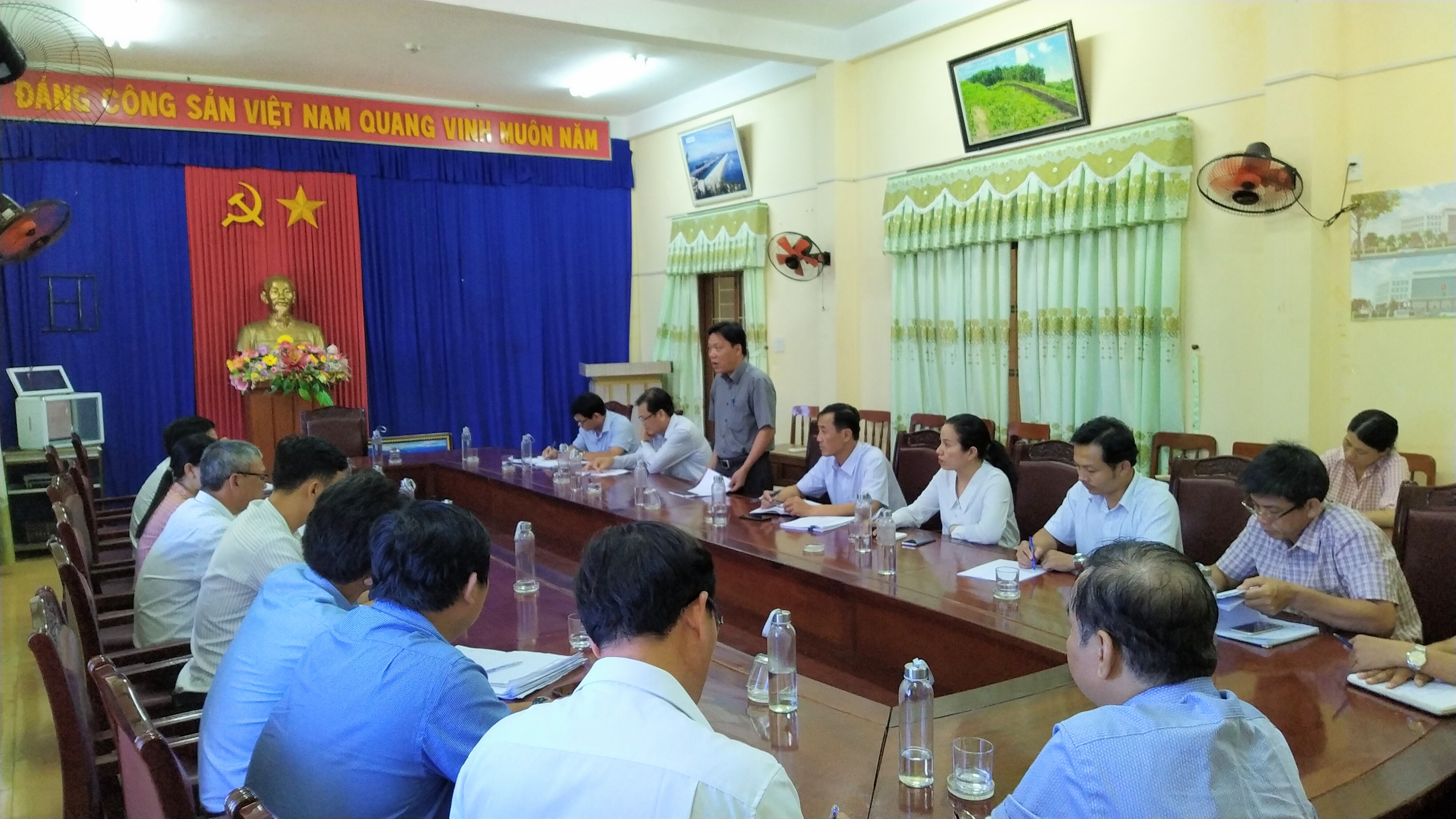 Sở Văn hóa Thể thao và Du lịch làm việc với UBND huyện Lý Sơn