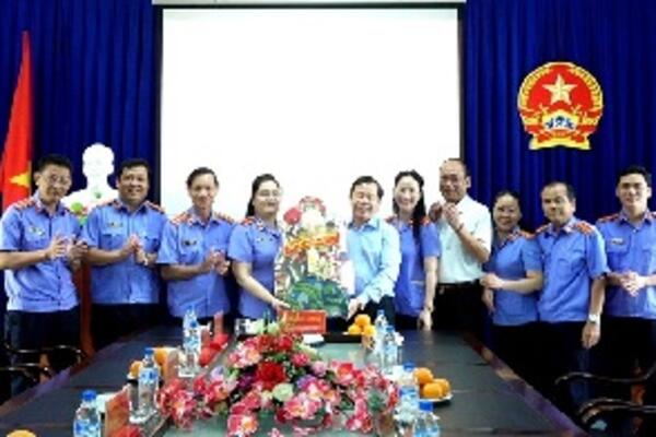 Chủ tịch UBND tỉnh Đặng Văn Minh thăm, chúc Tết các cơ quan Tư pháp trên địa bàn tỉnh