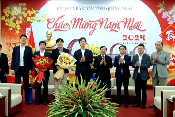 Chủ tịch UBND tỉnh Đặng Văn Minh tiếp đại diện Công ty Doosan Vina thăm, chúc Tết lãnh đạo tỉnh