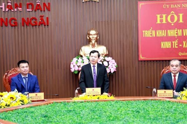 Phấn đấu triển khai hoàn thành đạt và vượt các chỉ tiêu, nhiệm vụ phát triển kinh tế- xã hội năm 2024