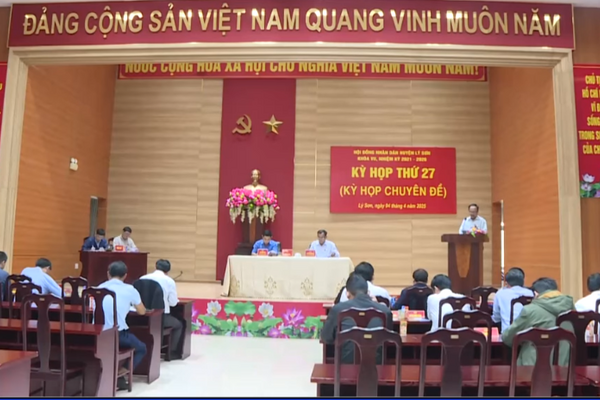 HĐND HUYỆN LÝ SƠN TỔ CHỨC KỲ HỌP LẦN THỨ 27 (KỲ HỌP CHUYÊN ĐỀ), KHOÁ VII, NHIỆM KỲ 2021 - 2026