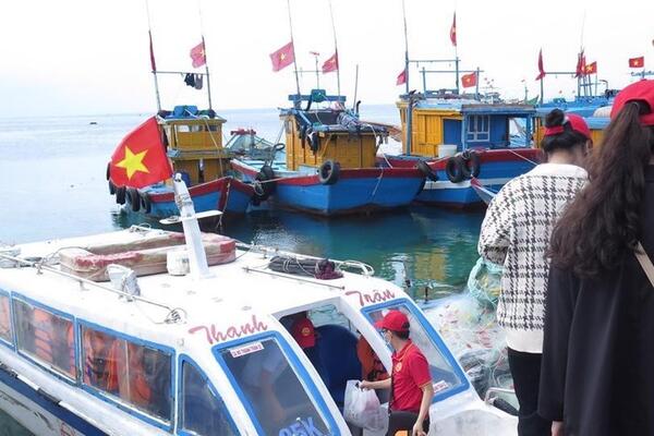 Lý Sơn tổ chức cuộc họp triển khai một số nội dung liên quan đến hoạt động của phương tiện ca nô tuyến đảo lớn, đảo bé